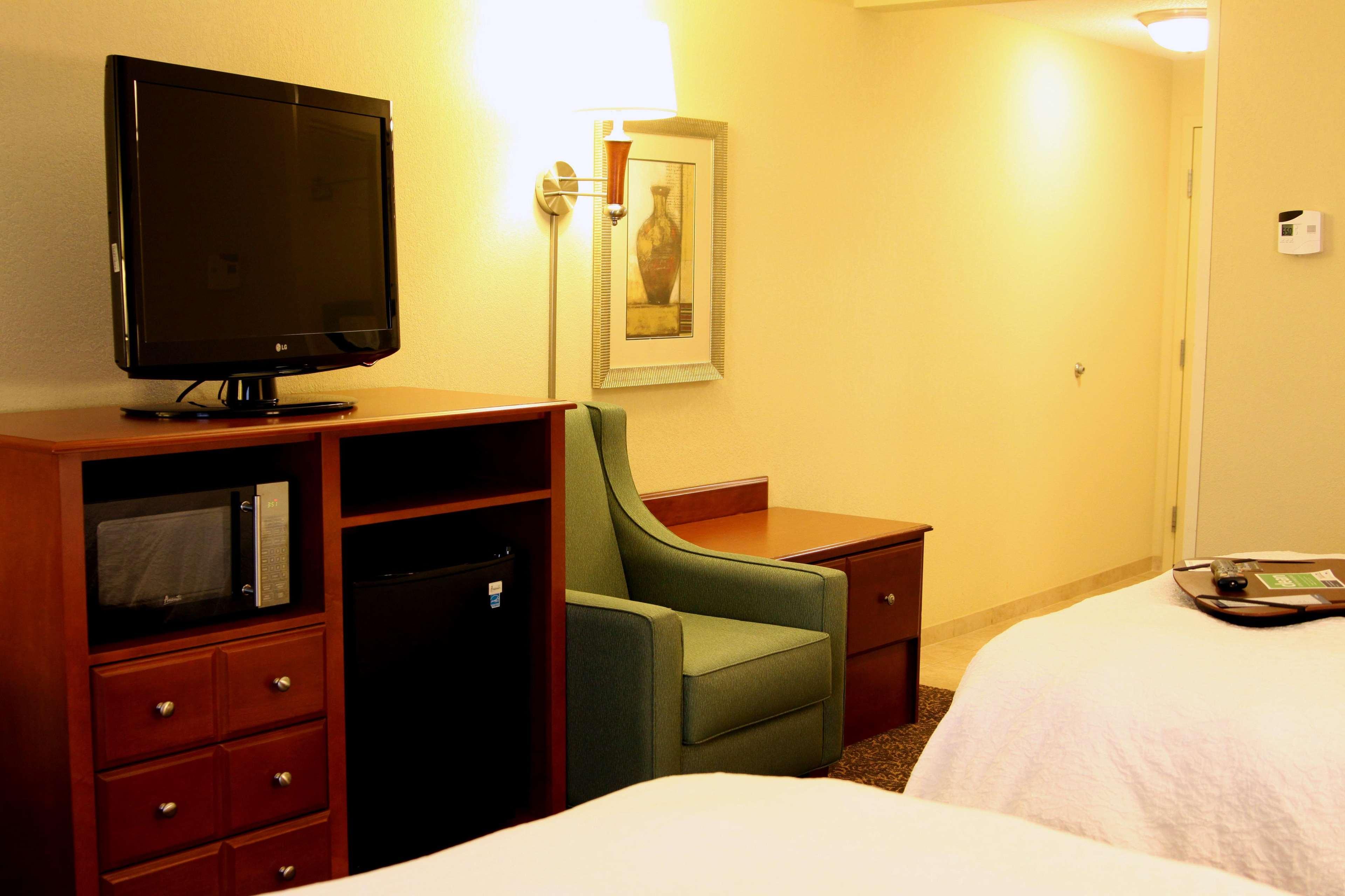 Hampton & Hotel Paducah