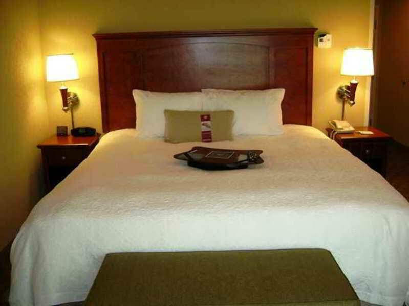 Hotel Hampton & 3*