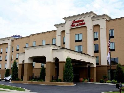 Hampton & Hotel 3*